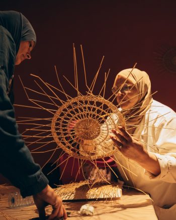 Shaping a smar wheel by hand